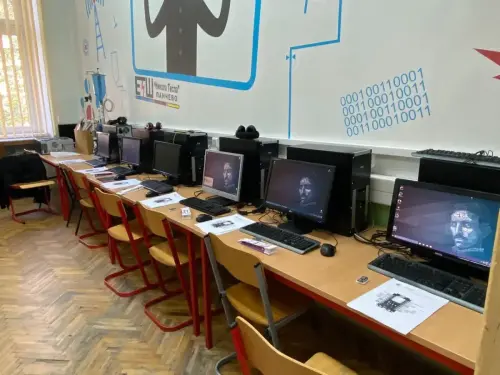 Радионица „Пајтон и електроника“