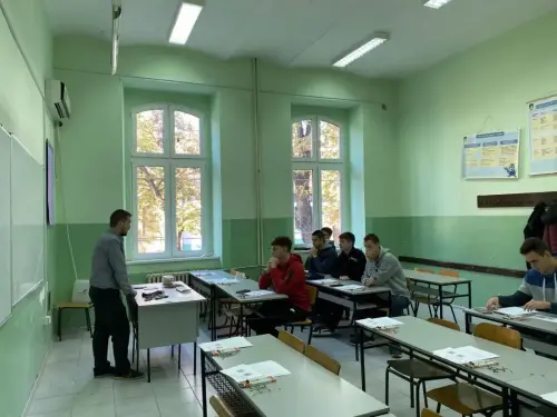 Радионица „Пајтон и електроника“