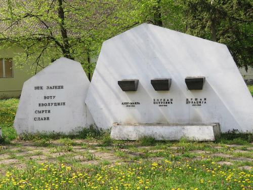 Споменик у Делиблату